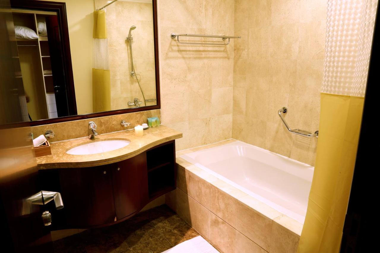 Bay Bliss At Palm Jumeirah With Free Beach Access Apartamento Dubái Exterior foto